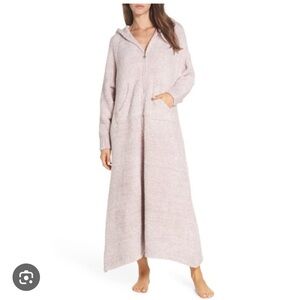 NWOT Barefoot Dreams Half Zip Hooded lounger Robe